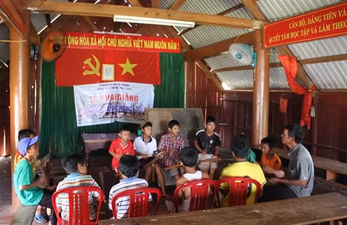 Đắk Lắk: Mùa hè em học đánh chiêng