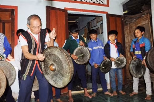 Người giữ hồn cồng chiêng Xê-đăng