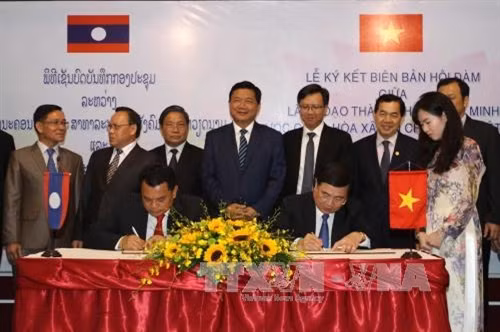 Thành phố Hồ Chí Minh và tỉnh Houaphanh (Lào) tăng cường hợp tác toàn diện