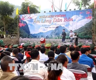 Chương trình "Xuân biên phòng ấm lòng dân bản" ở Vị Xuyên
