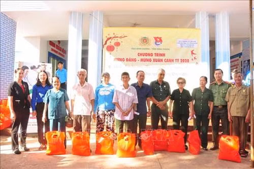 Xuân biên cương - Thắp sáng ánh mắt, thắp sáng tương lai