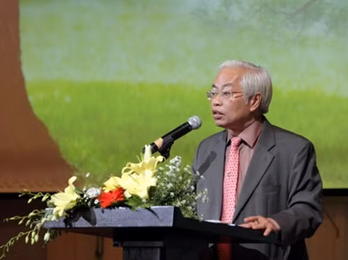 Đình chỉ chức vụ Tổng Giám đốc và Phó tổng Giám đốc của Đông Á Bank