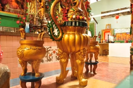 Độc nhất vô nhị chùa Đất Sét Sóc Trăng