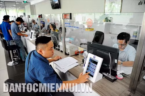 Chuyển biến tích cực trong cải cách hành chính tại Thành phố Hồ Chí Minh - Bài 2