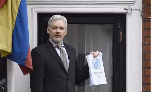 Người sáng lập trang mạng WikiLeaks hoan nghênh Mỹ trả tự do cho Chelsea Manning