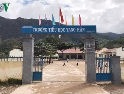 Có dấu hiệu “bớt xén” tiền hỗ trợ học sinh nghèo tại Trường Tiểu học Yang Hăn