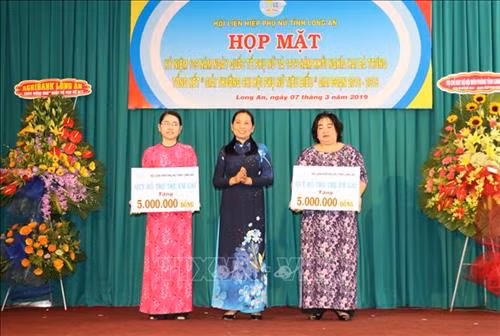 Long An: Gặp mặt “Chung tay chăm lo cho phụ nữ và trẻ em”