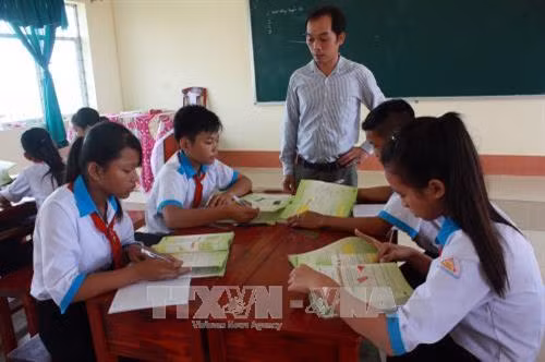 Chính phủ thống nhất chủ trương hỗ trợ đóng học phí cơ sở ngoài công lập với học sinh diện phổ cập