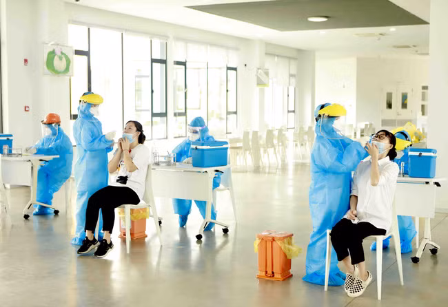 Sáng 14/6, Việt Nam ghi nhận thêm 92 ca mắc COVID-19