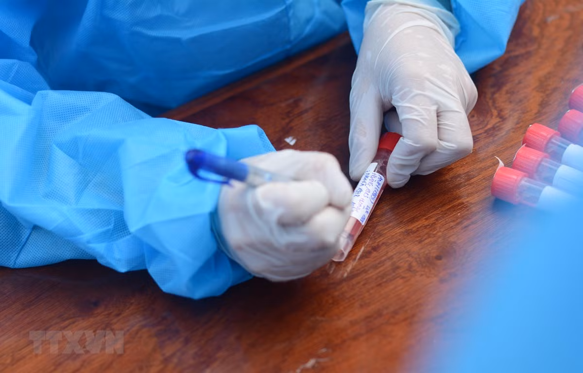 Sáng 11/5, ghi nhận thêm 28 ca mắc COVID-19