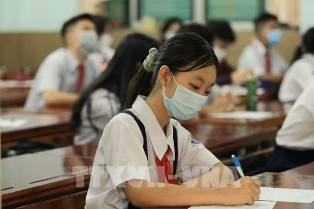 Bộ Giáo dục và Đào tạo đề nghị giữ ổn định mức học phí trong năm học mới
