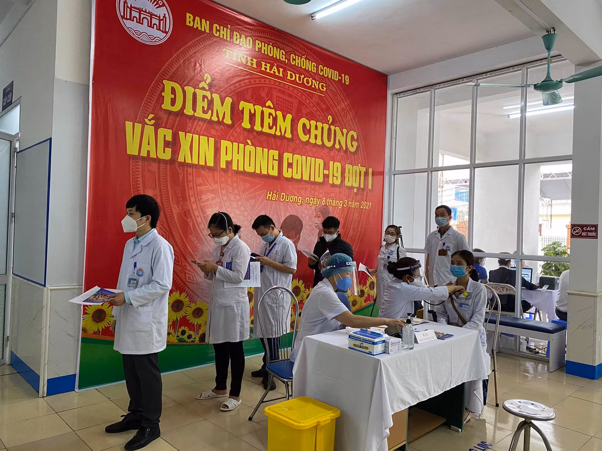 Bộ Y tế hướng dẫn khám sàng lọc trước tiêm chủng vaccine COVID-19