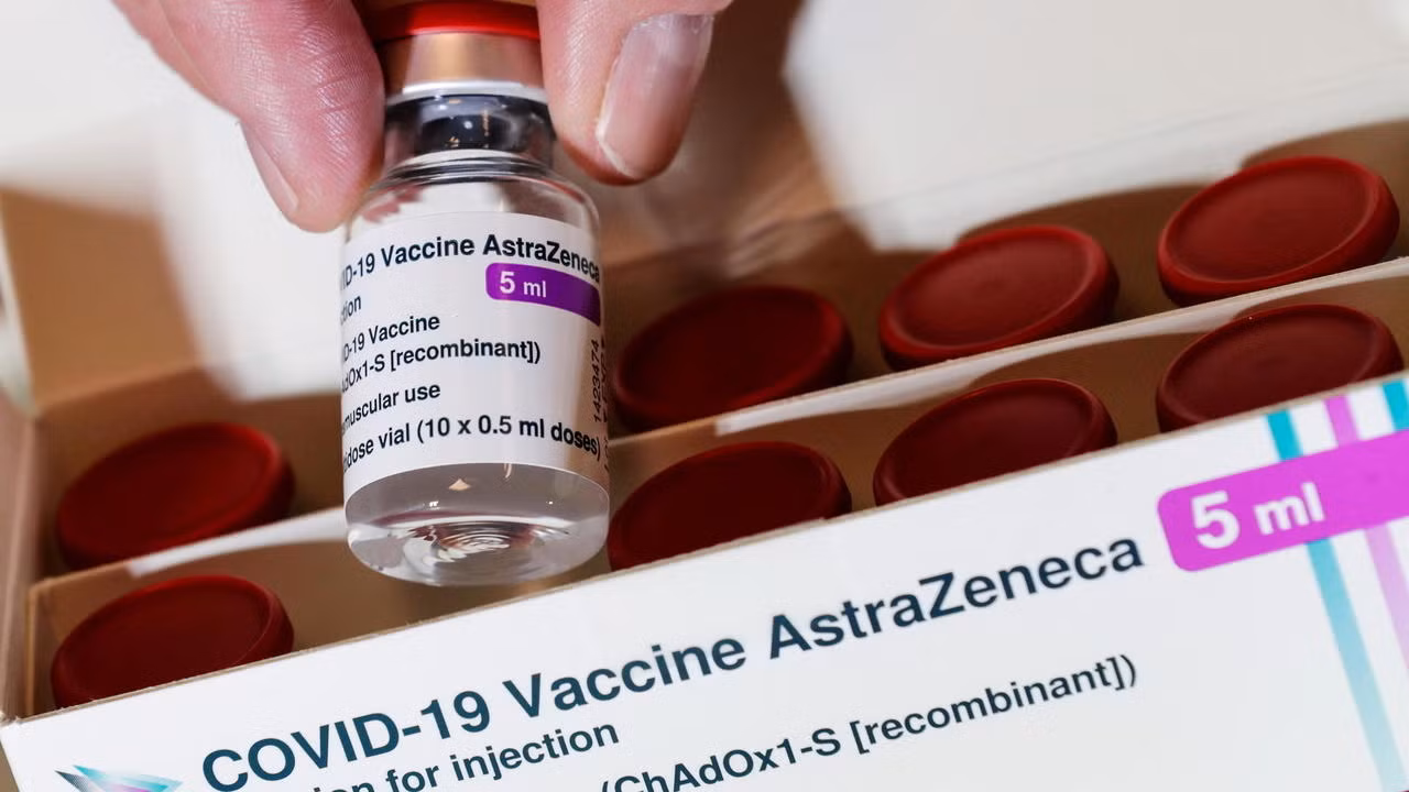 Việt Nam tiếp nhận thêm hơn 1,188 triệu liều vaccine phòng COVID-19 từ Cơ chế COVAX