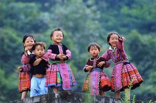 Tổ chức hát đồng dao độc đáo trong “Ngày hội tuổi thơ”
