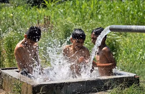 LHQ cảnh báo 2 tỷ người trên thế giới không có nước uống an toàn