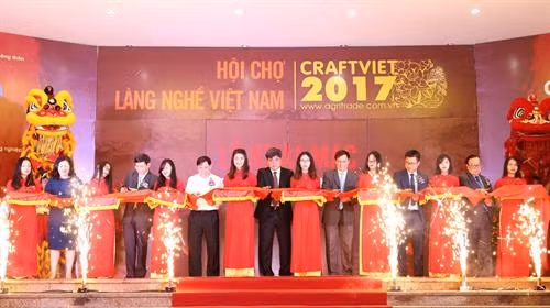 Khai mạc Hội chợ Làng nghề Việt Nam 2017