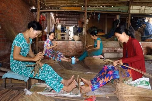 Bến Tre: Hỗ trợ hộ nghèo phát triển đa dạng sinh kế, thoát nghèo bền vững