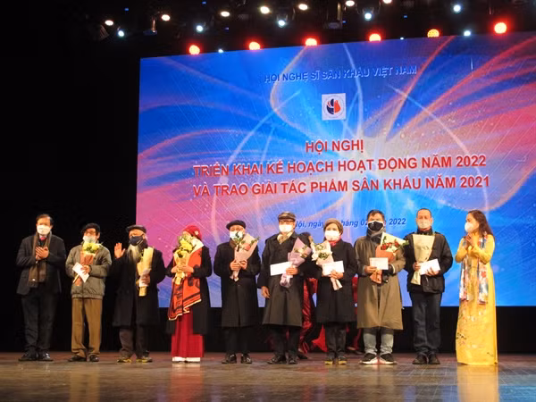 Trao tặng 31 giải thưởng cho các nghệ sỹ, tác phẩm sân khấu xuất sắc năm 2021