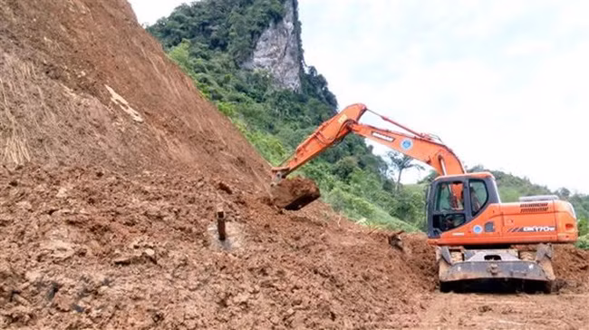 Bắc Kạn: Sạt lở làm một người chết, một người mất tích