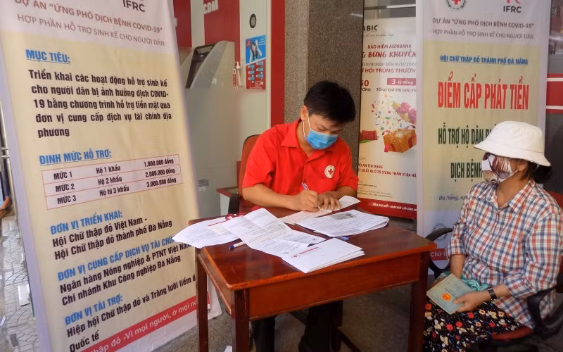 Triển khai hiệu quả chính sách hỗ trợ người lao động và doanh nghiệp gặp khó khăn do dịch COVID-19, đảm bảo an sinh xã hội