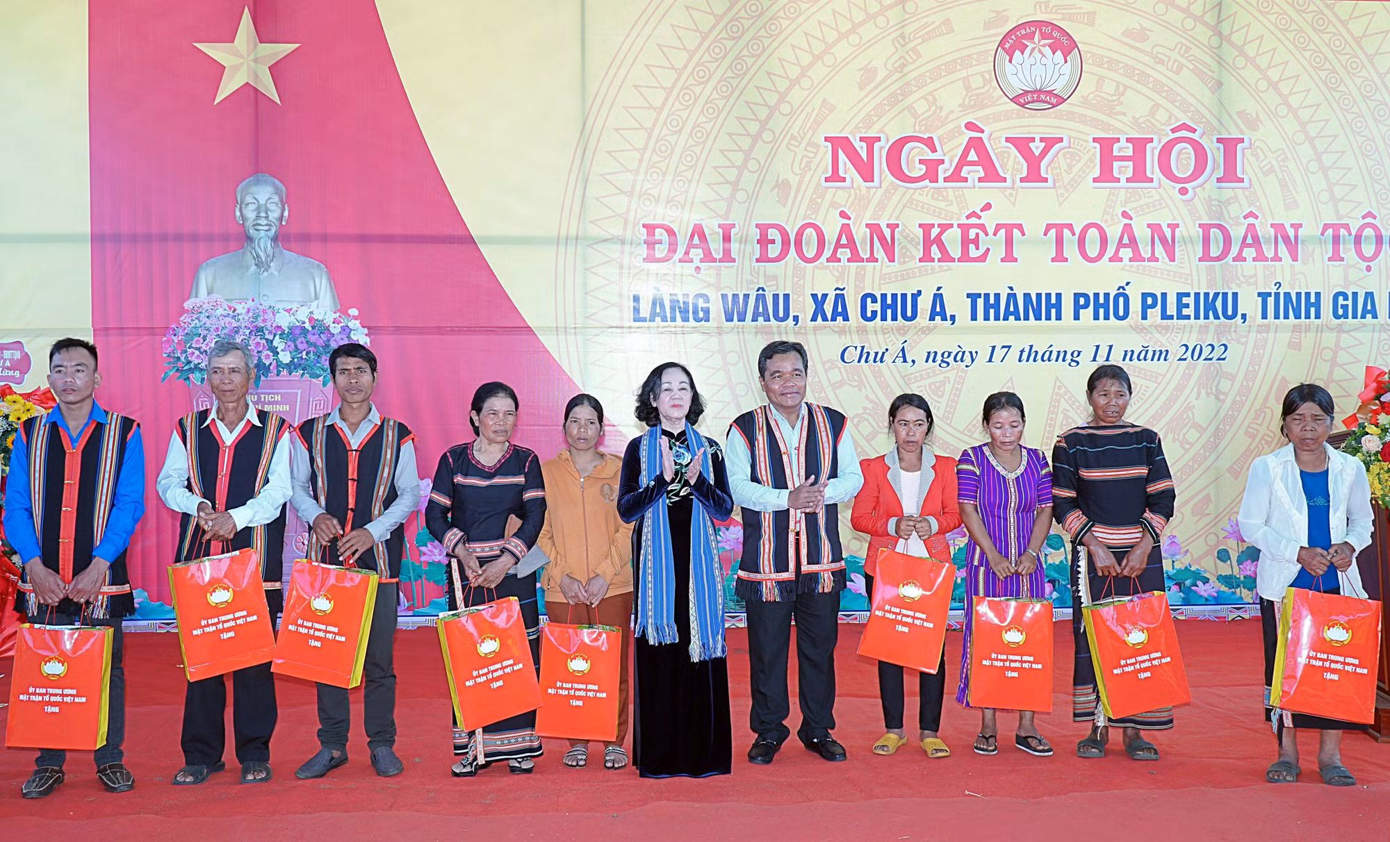 Trưởng Ban Tổ chức Trung ương dự Ngày hội Đại đoàn kết toàn dân tộc tại Gia Lai
