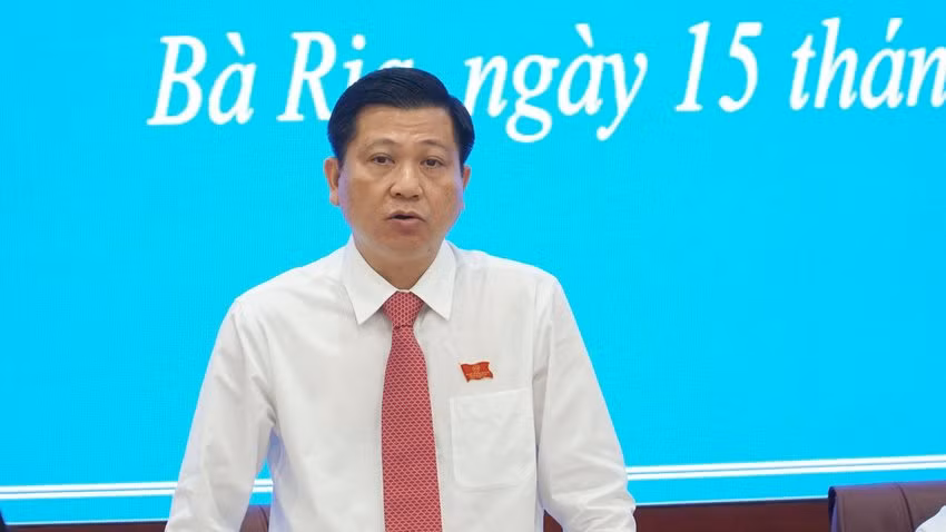 Miễn nhiệm chức vụ Phó Chủ tịch UBND tỉnh Bà Rịa - Vũng Tàu đối với ông Trần Văn Tuấn