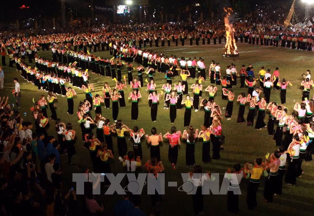 Yên Bái sẵn sàng đón nhận Bằng của UNESCO ghi danh Nghệ thuật xòe Thái