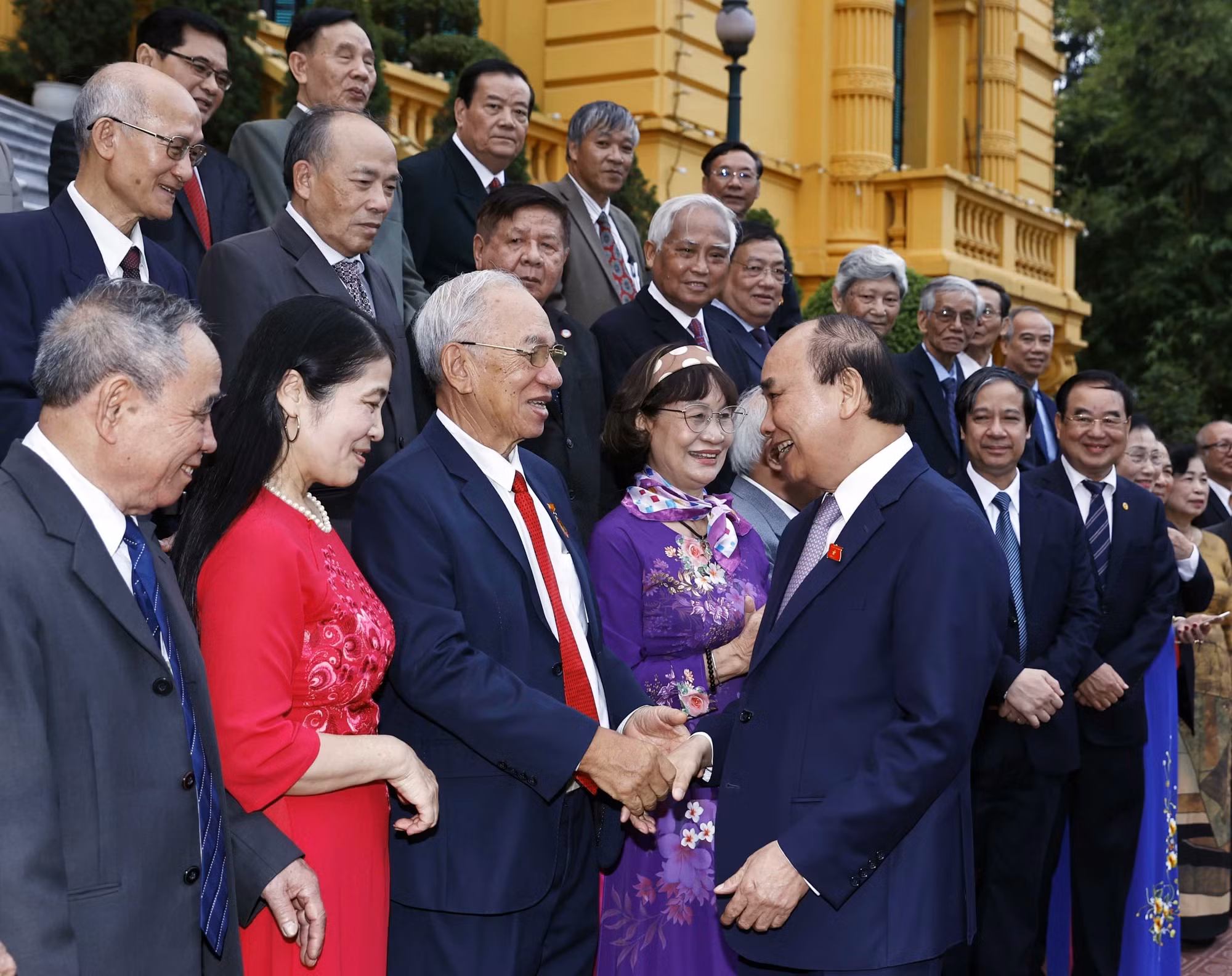 Chủ tịch nước Nguyễn Xuân Phúc: Hiếu học, tôn sư trọng đạo là bản sắc văn hoá của dân tộc và cốt cách con người Việt Nam