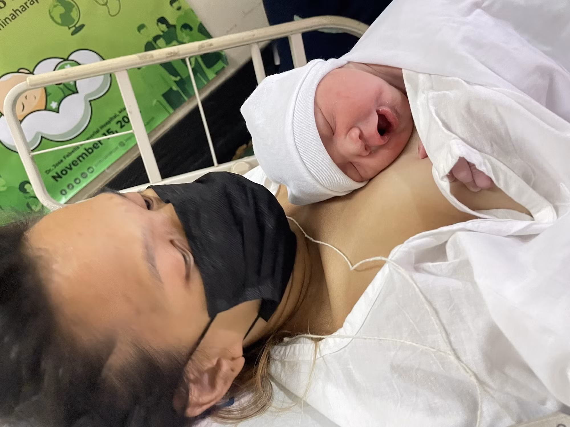 Phương pháp tiếp xúc da kề da giúp tăng tỷ lệ sống sót của trẻ sinh non