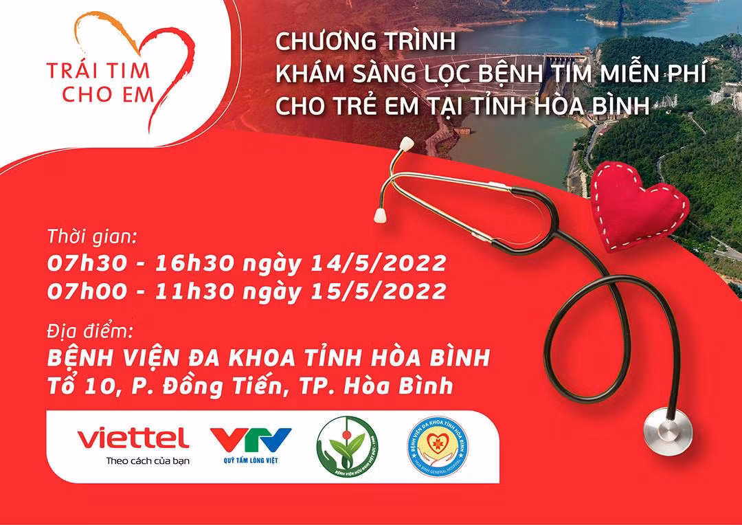 Hơn 900 trẻ em tỉnh Hòa Bình được khám sàng lọc bệnh tim miễn phí