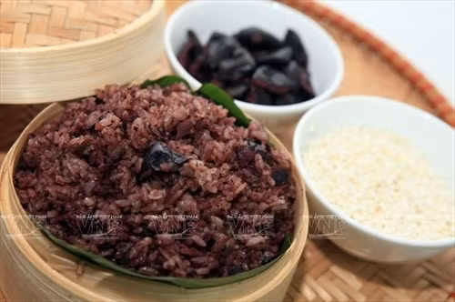 "Phải lòng" xứ Lạng vì món xôi trám không giống ở bất kỳ đâu