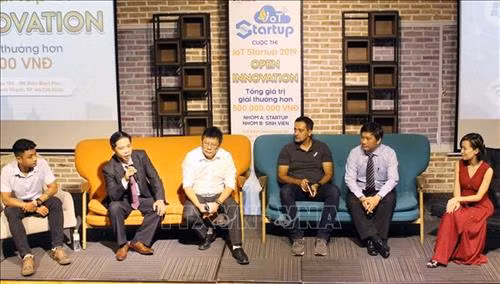 Doanh nghiệp công nghệ đặt hàng startup Việt tại Cuộc thi IoT Startup 2019