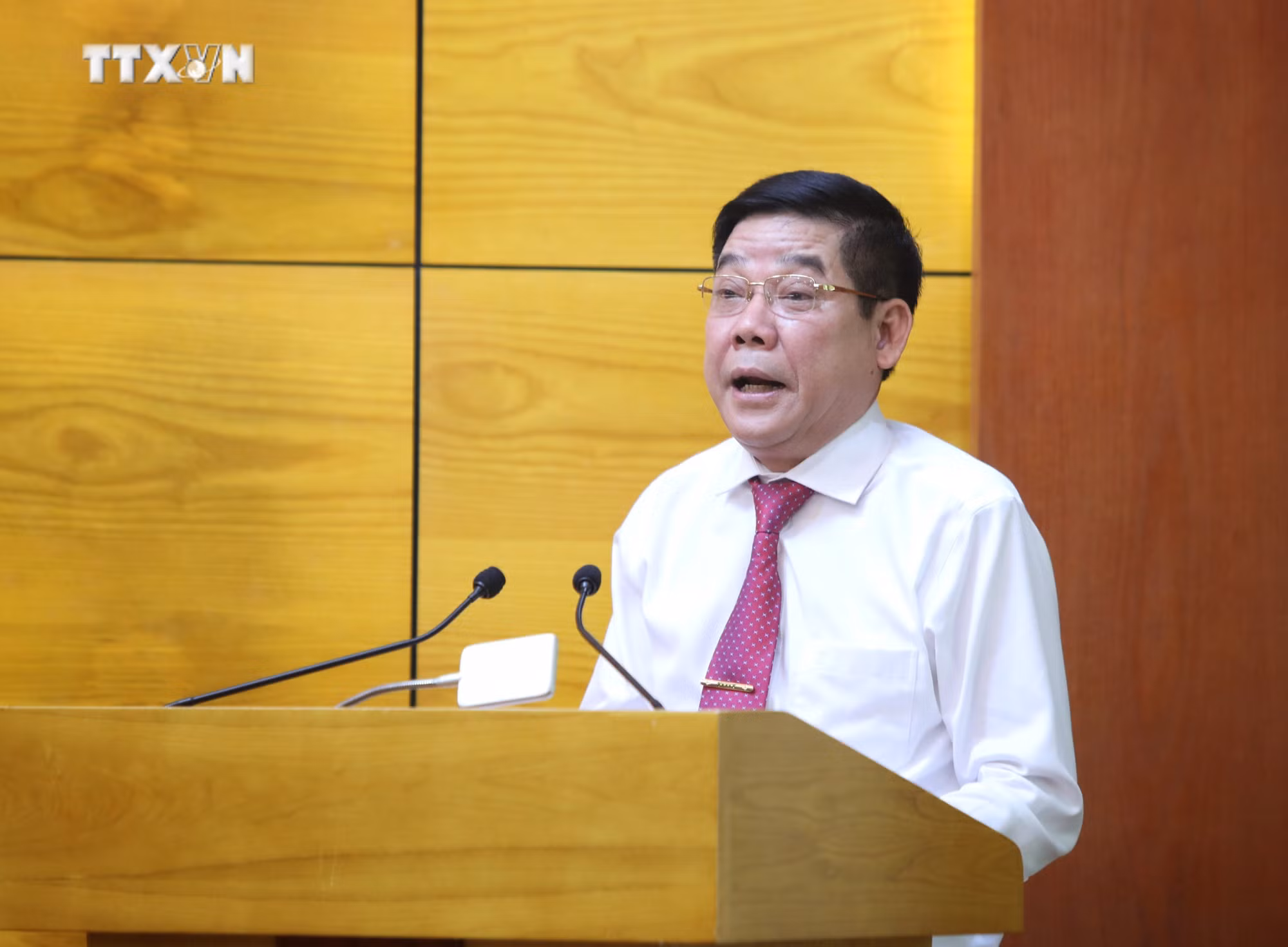 vna_potal_trung_tuong_nguyen_van_gau_duoc_dieu_dong_giu_chuc_bi_thu_tinh_uy_bac_giang__7449447.jpeg