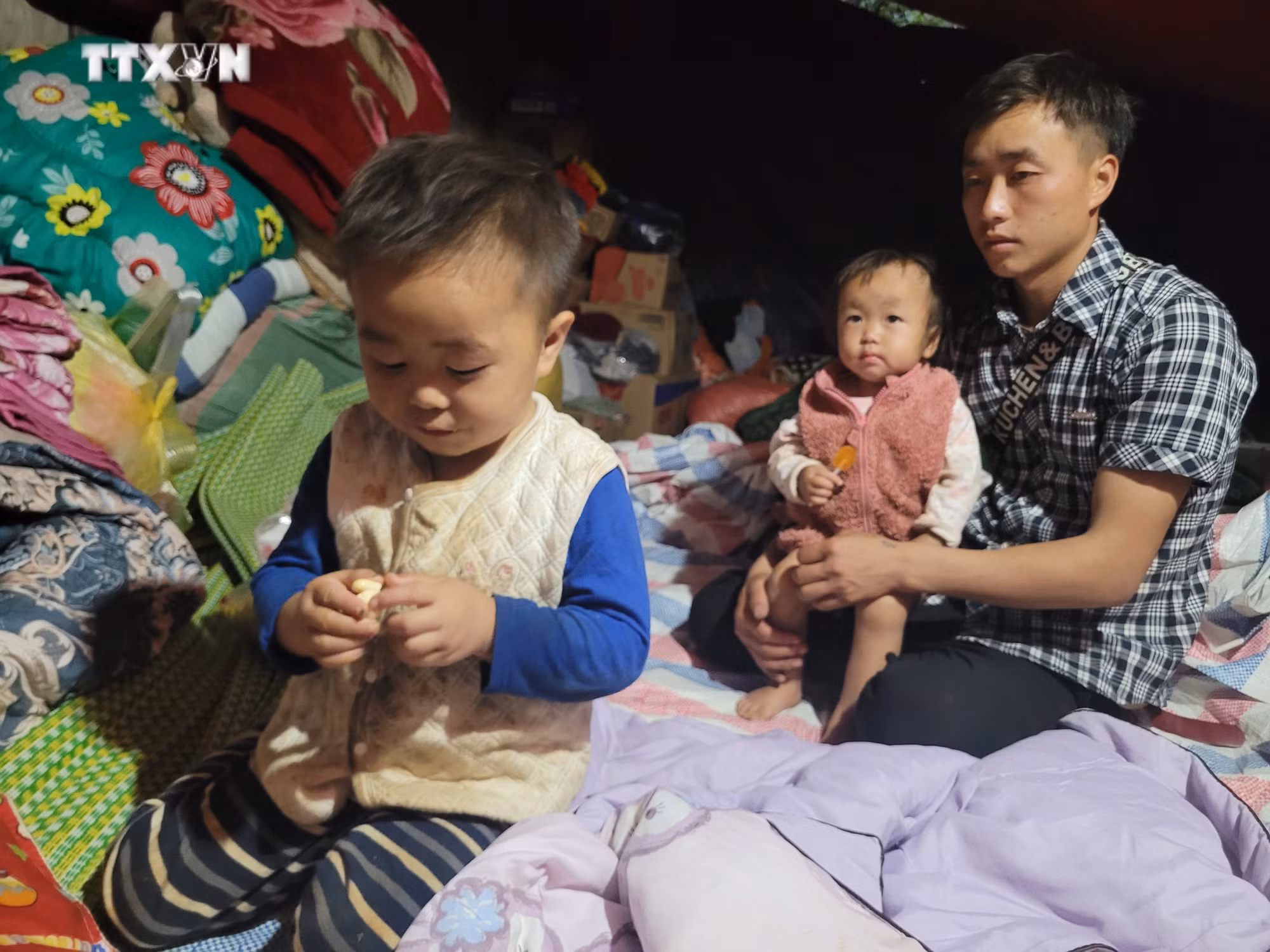 vna_potal_bao_di_qua_noi_dau_con_lai_o_lung_ly_lung_sung_cao_bang_7606239.jpg