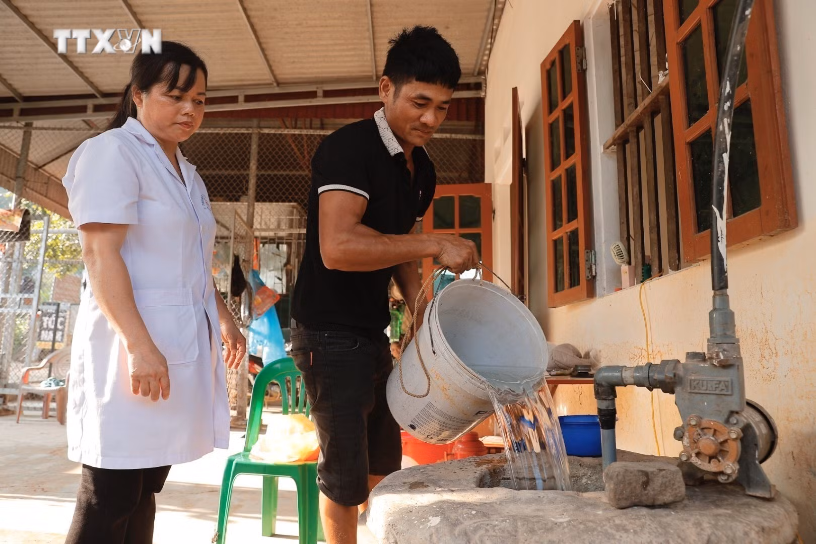 vna_potal_nganh_y_te_bac_giang_va_lang_son_chu_dong_khac_phuc_hau_qua_bao_lu_7600139.jpeg