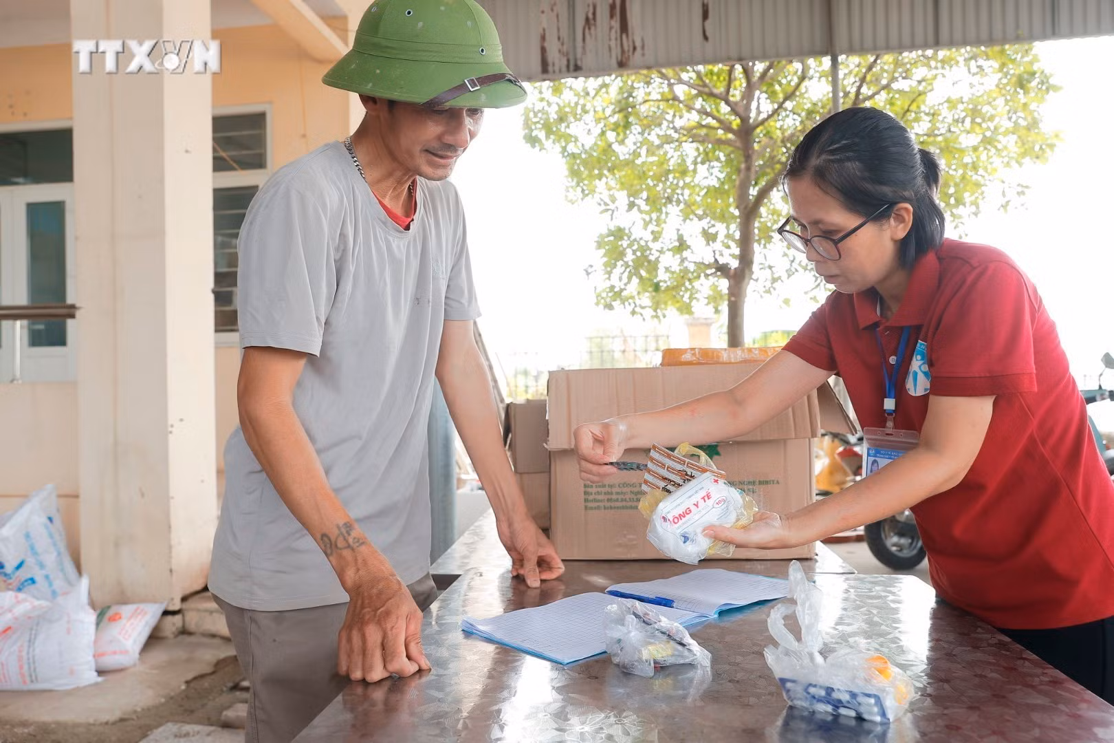 vna_potal_nganh_y_te_bac_giang_va_lang_son_chu_dong_khac_phuc_hau_qua_bao_lu_7600157.jpeg