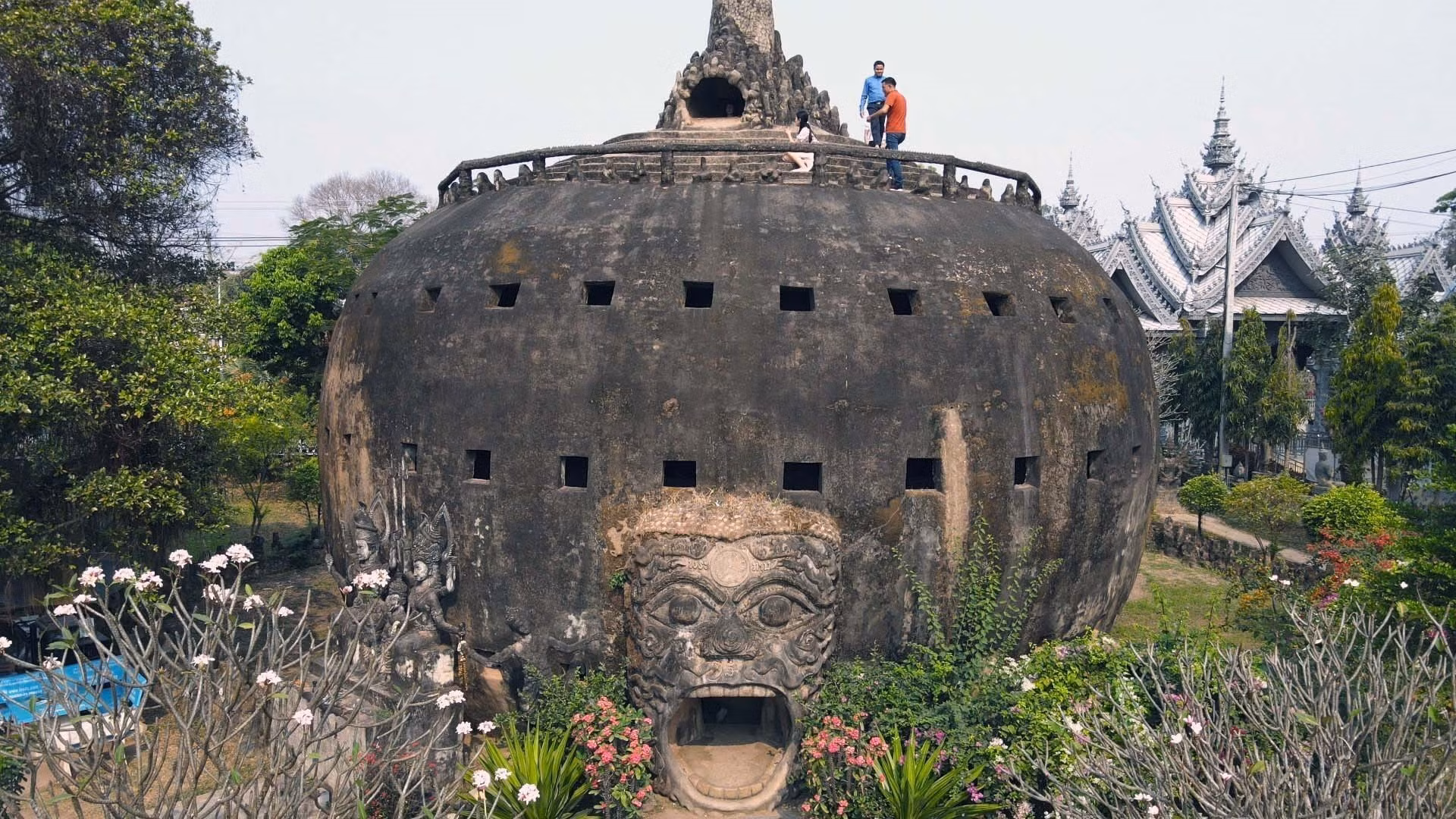 lao6.jpg