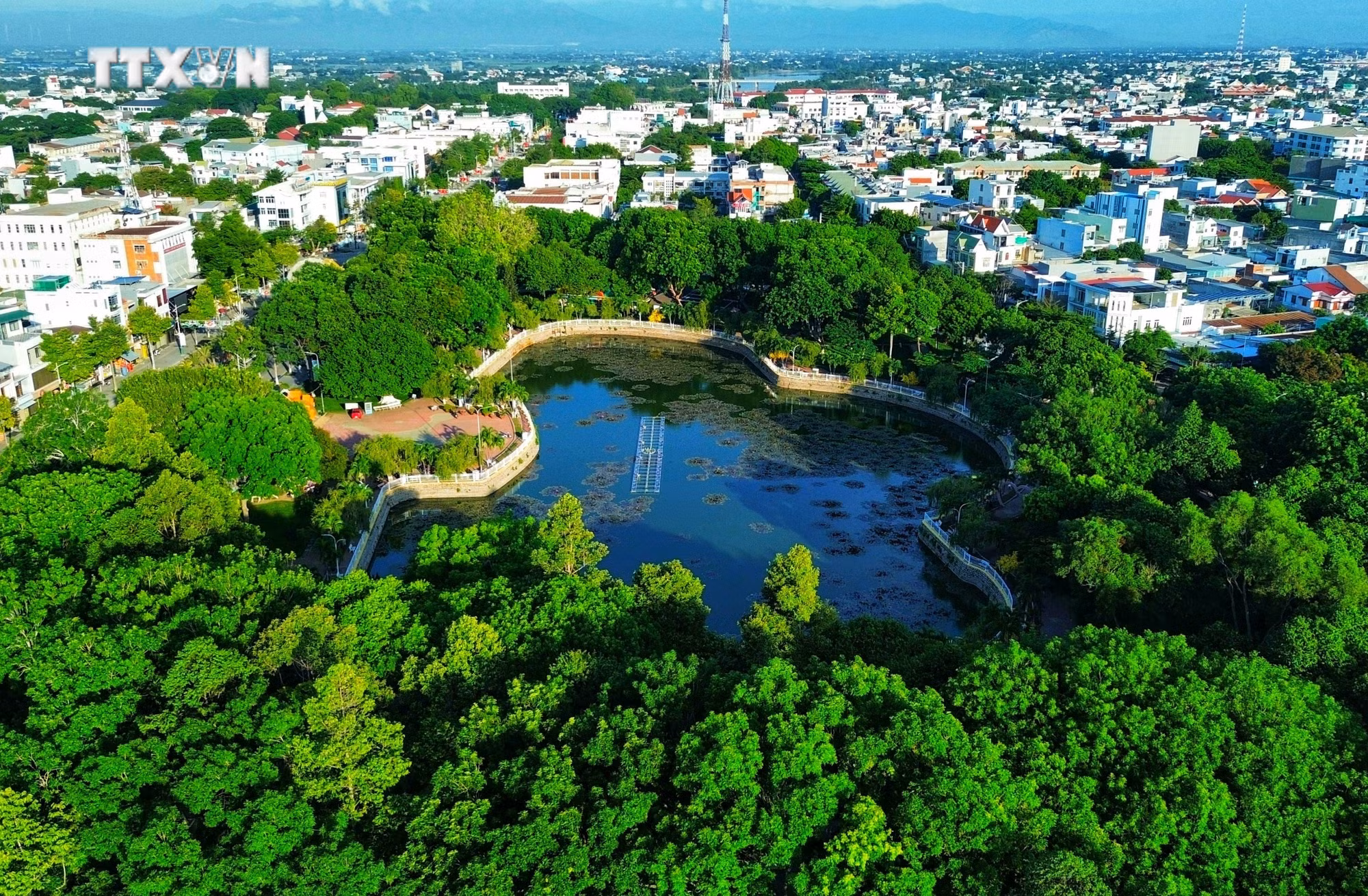 vna_potal_ninh_thuan_cai_thien_muc_huong_thu_sang_tao_van_hoa_cua_nguoi_dan_7486434.jpg