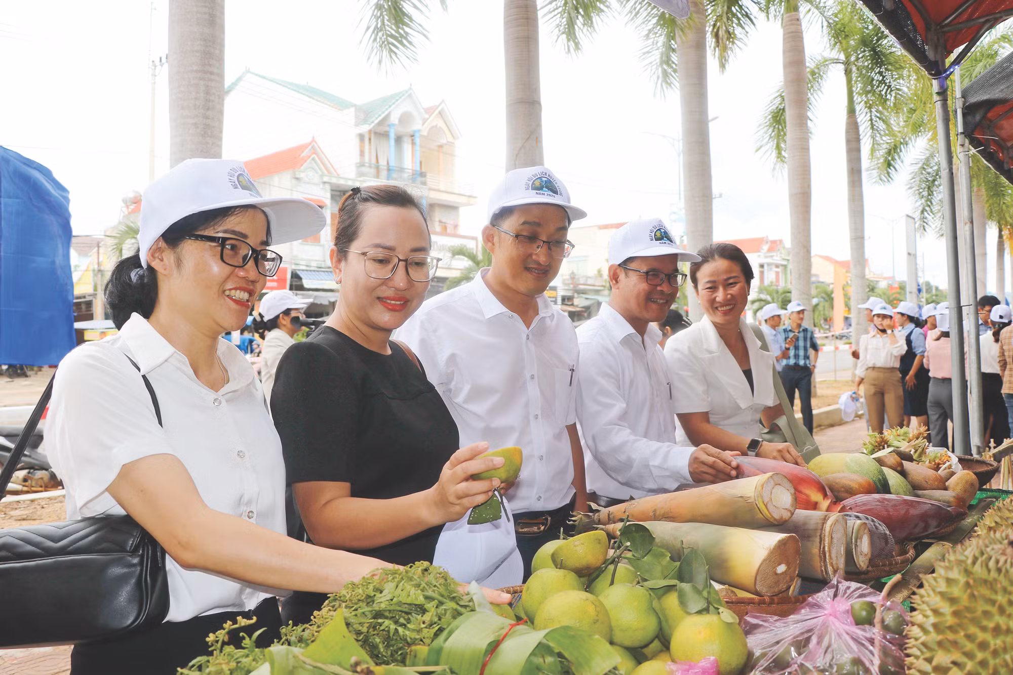 8-du lich Kbang-hoai nam.jpg