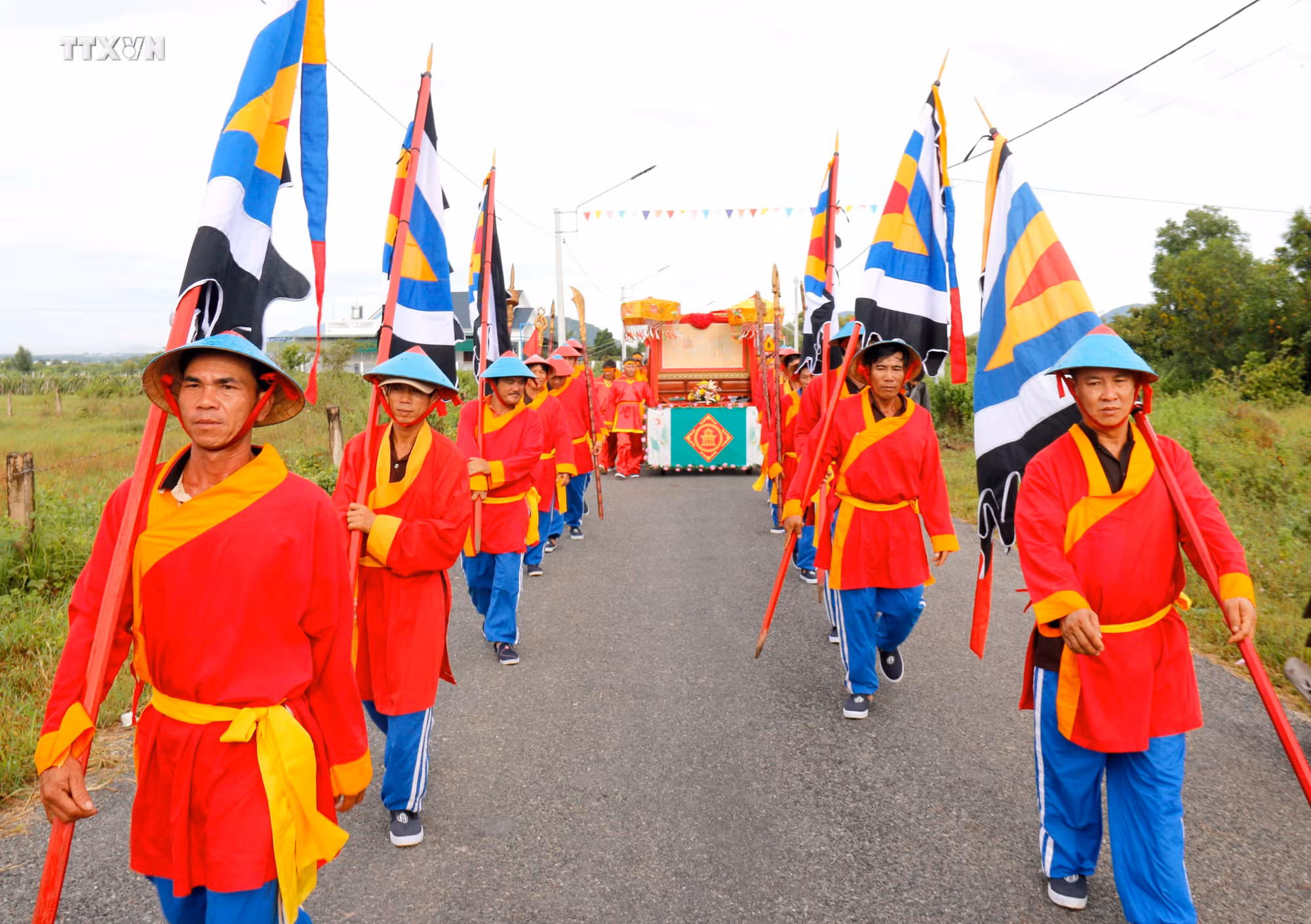 vna_potal_du_lich_viet_nam_le_hoi_dinh_thay_thim_2024_binh_thuan_7653676.jpg