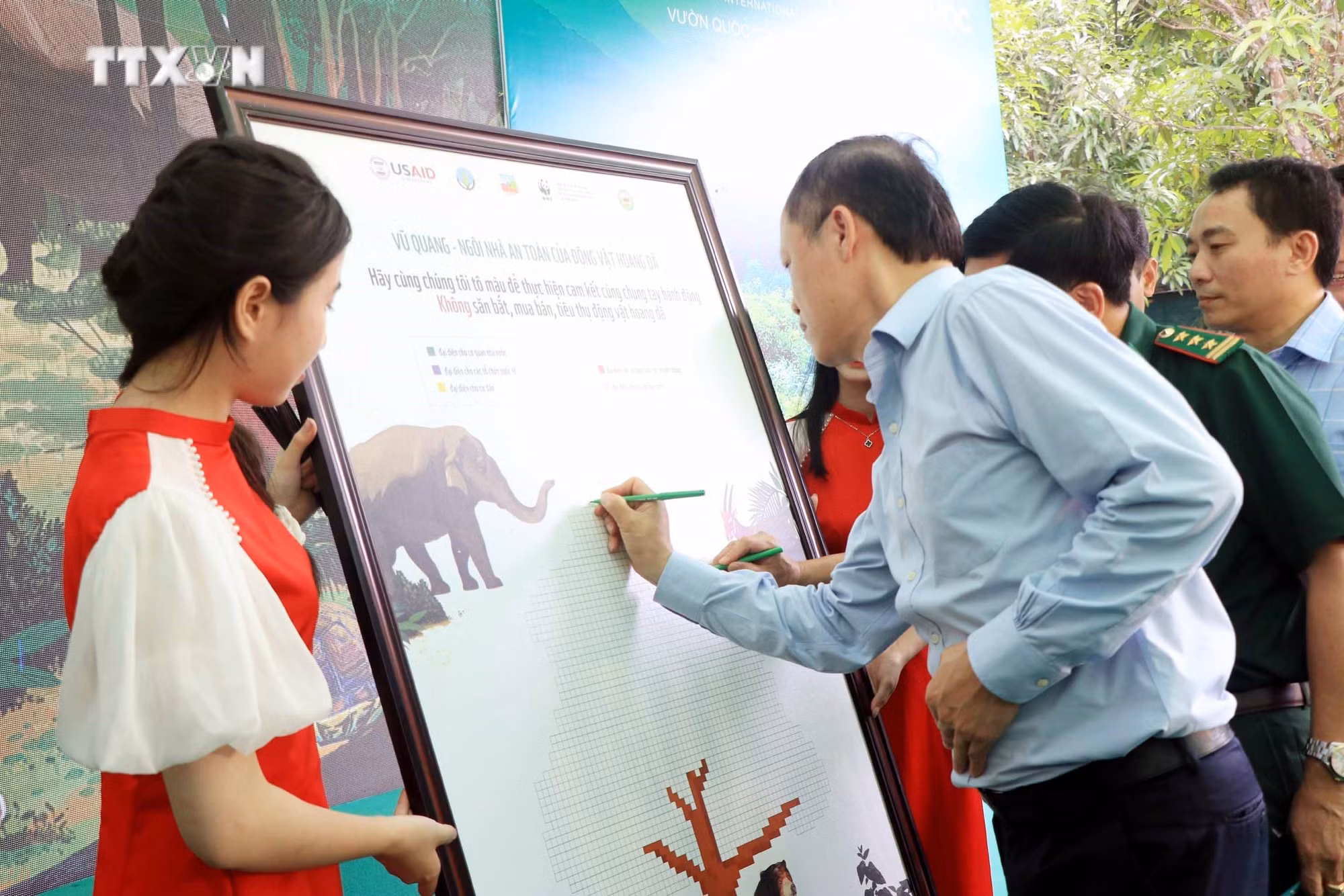 vna_potal_chung_tay_hanh_dong_vi_dong_vat_hoang_da__7389467.jpg