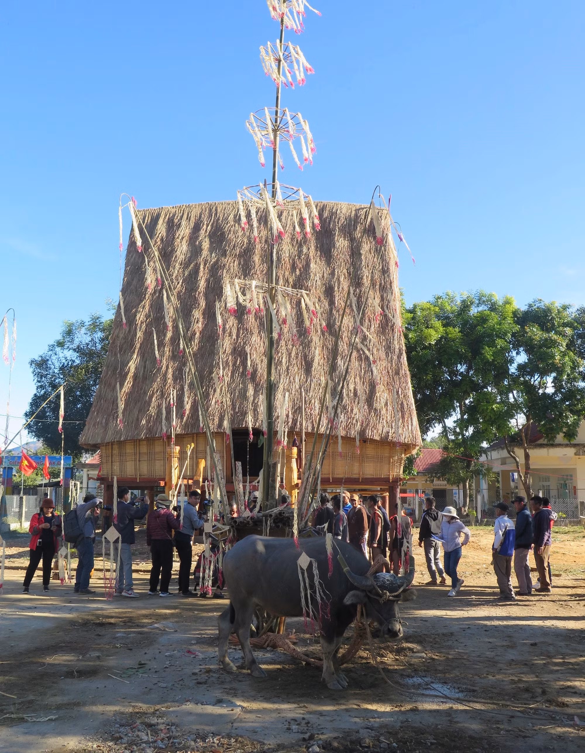 2-giu nep nha Rong truyen thong-du toan.jpg
