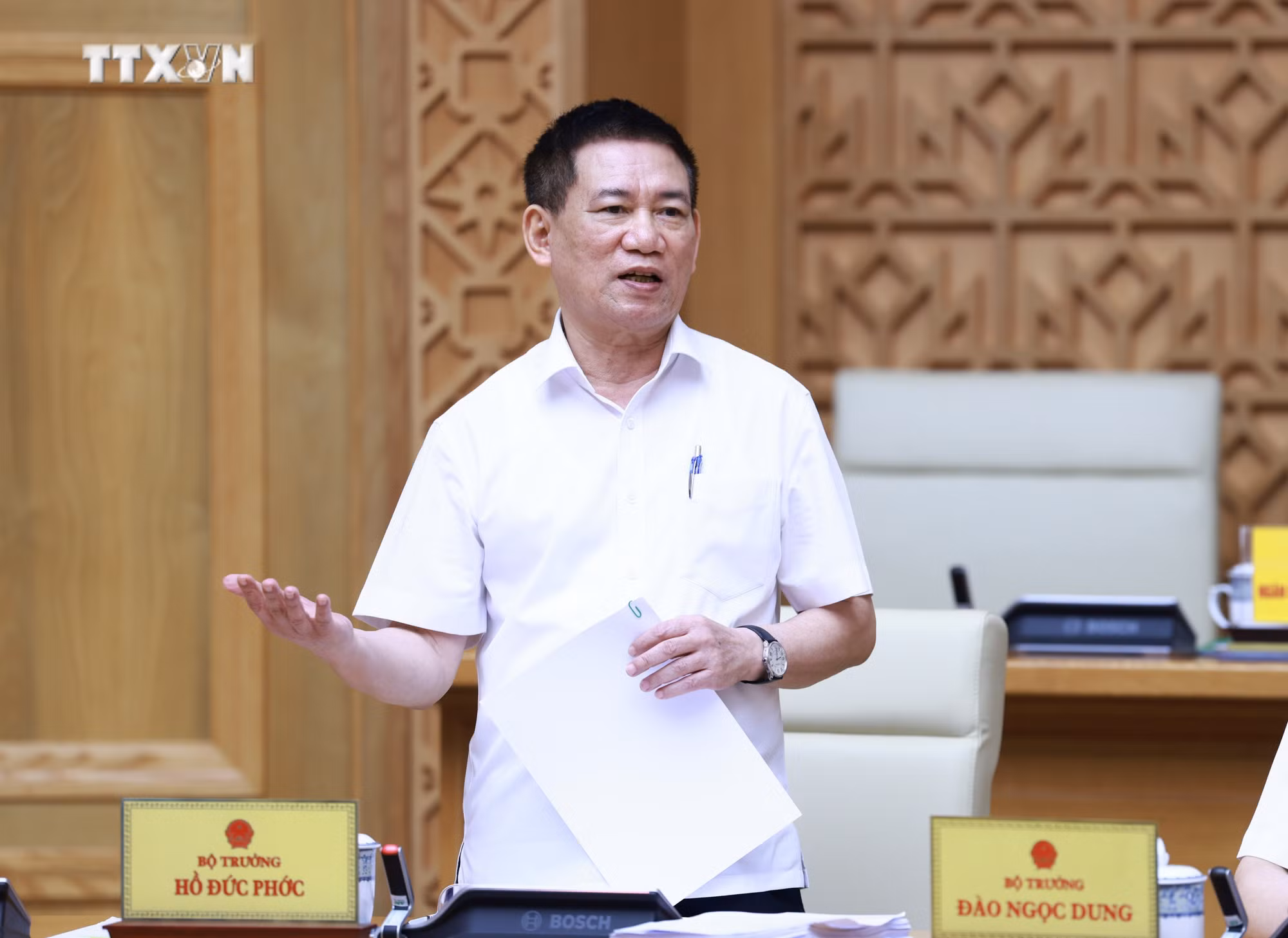vna_potal_thu_tuong_chu_tri_phien_hop_chinh_phu_thuong_ky_thang_6_nam_2024_7468263.jpeg