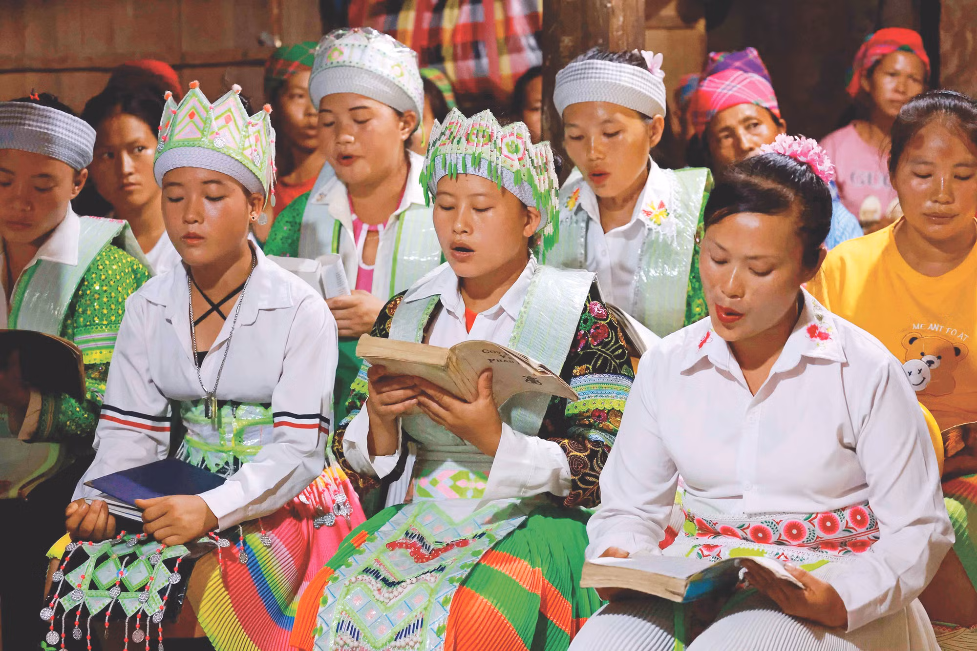 8-tu do tin nguong-cao bang-nhat anh.jpg