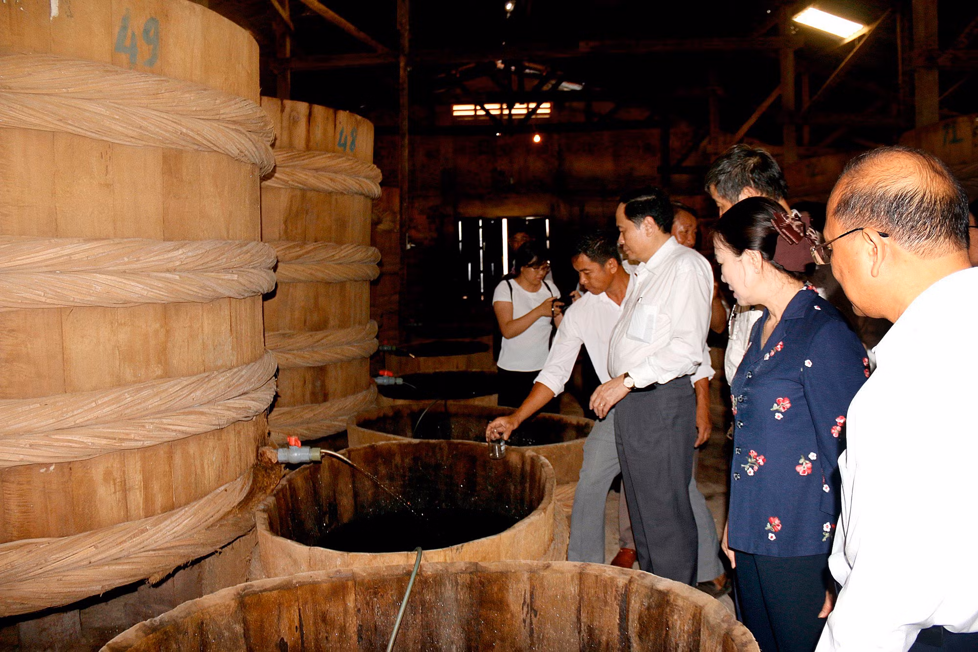 nuoc mam phan thiet 2.jpg