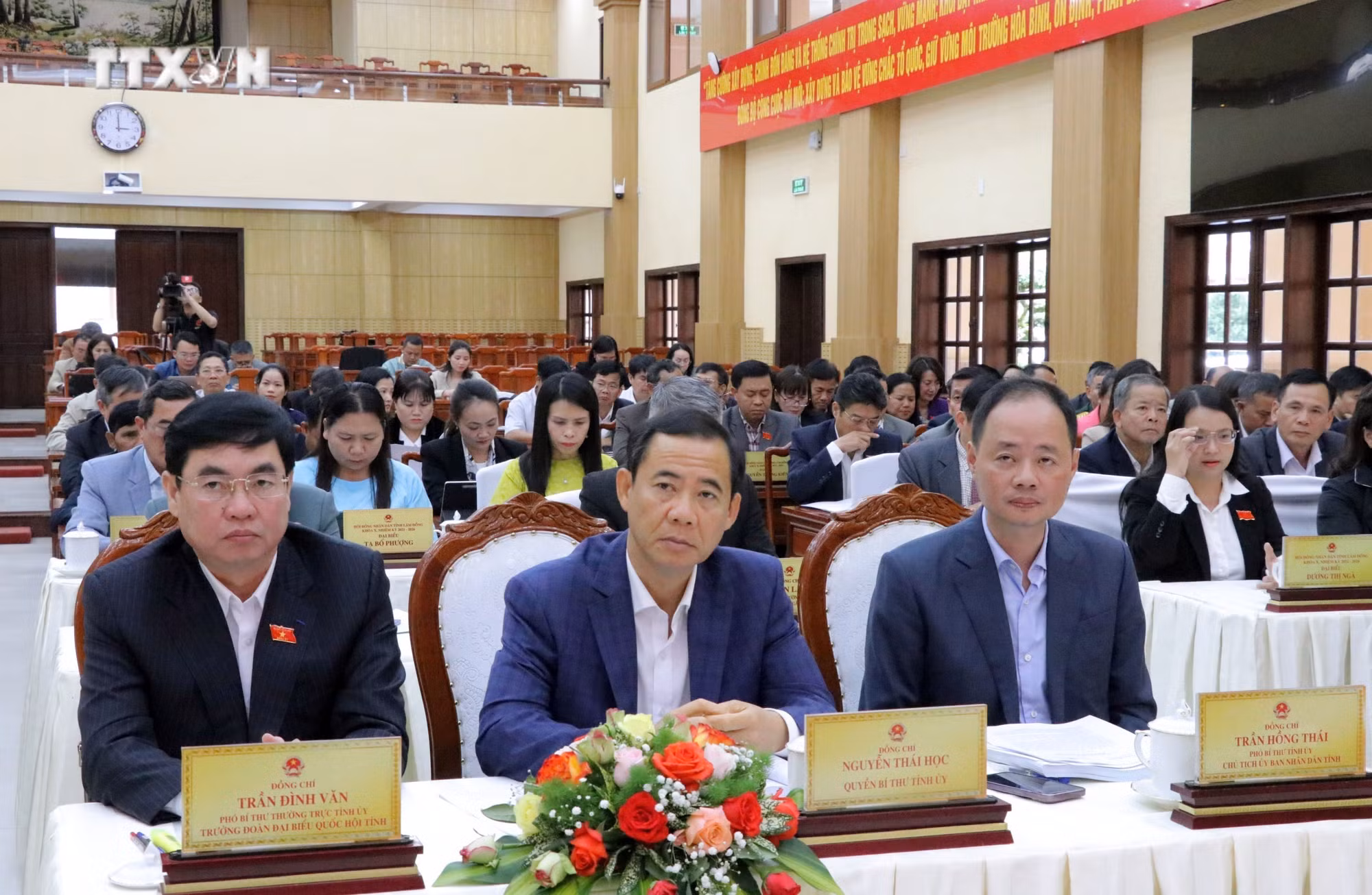 vna_potal_lam_dong_ra_nghi_quyet_sap_nhap_3_huyen_phia_nam_thanh_huyen_da_huoai_theo_lich_su_7574758.jpg