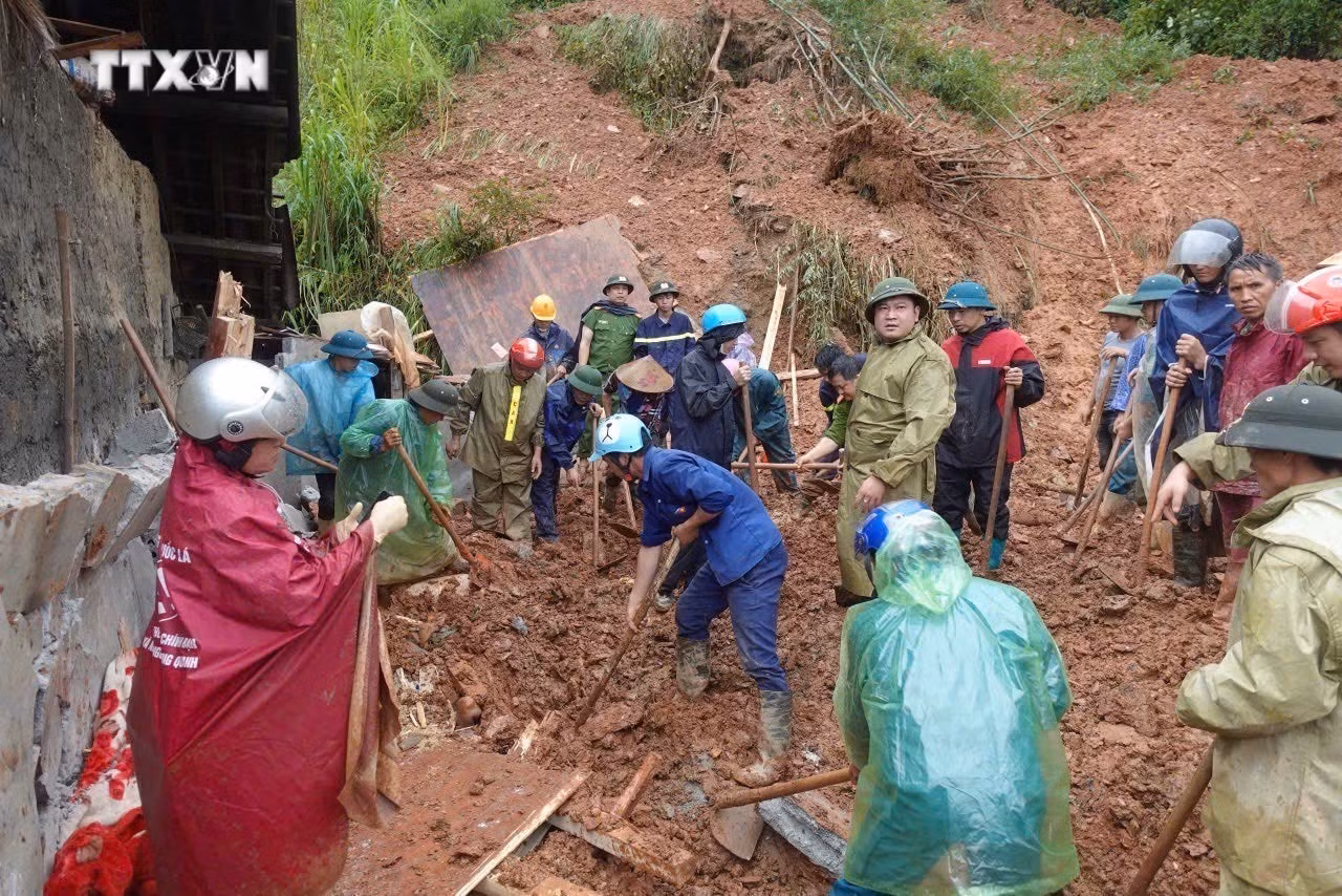 vna_potal_sat_lo_dat_da_lam_5_nguoi_tu_vong_tai_bac_ha_lao_cai_7583774.jpg