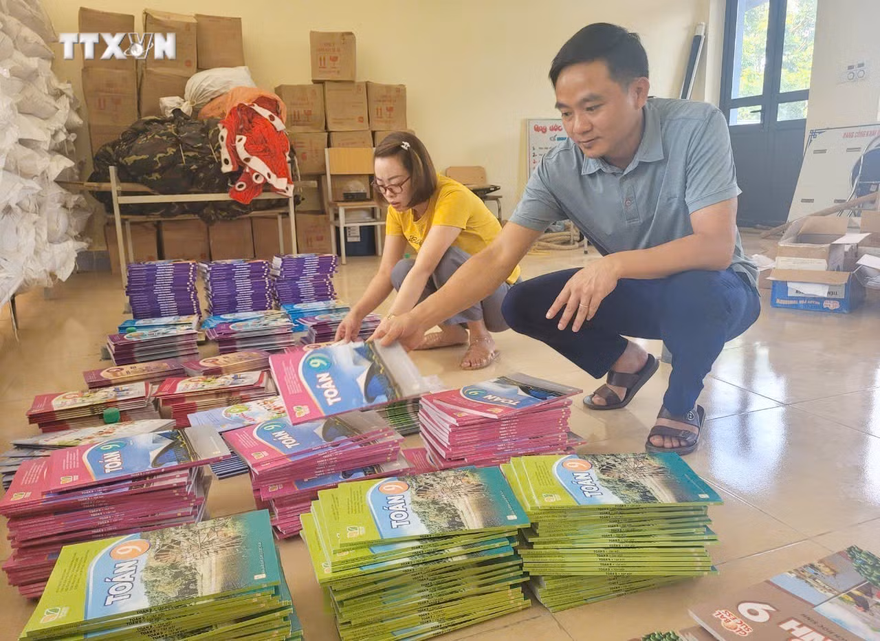 vna_potal_cac_truong_hoc_lai_chau_khoac_ao_moi_don_khai_giang_7558843.jpg