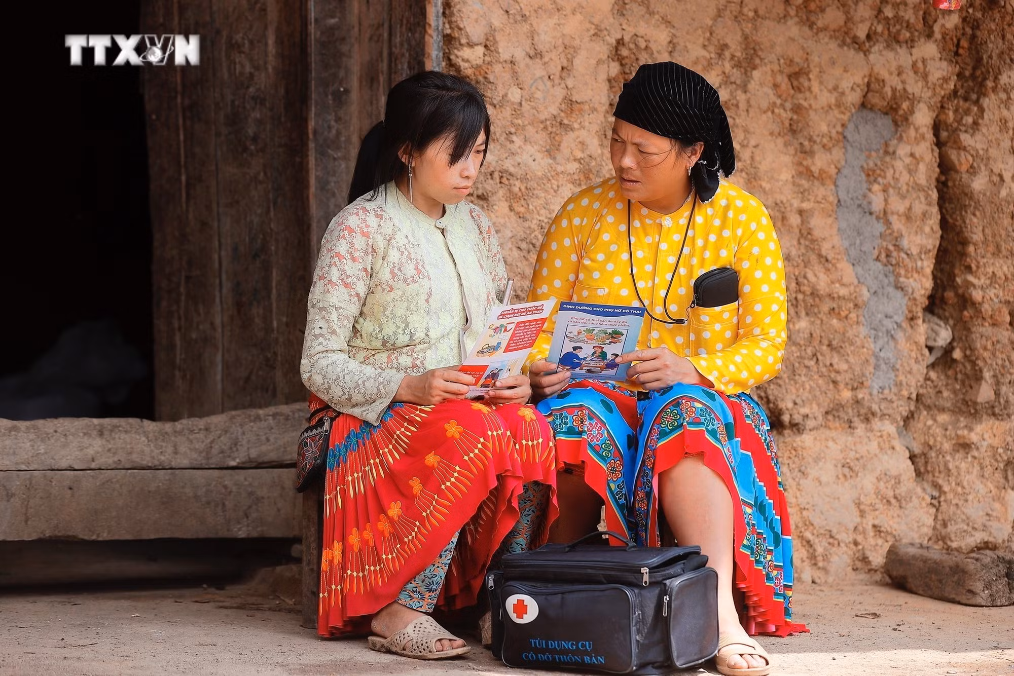 vna_potal_“co_do_thon_ban”_noi_dia_dau_cua_to_quoc_7374317.jpeg