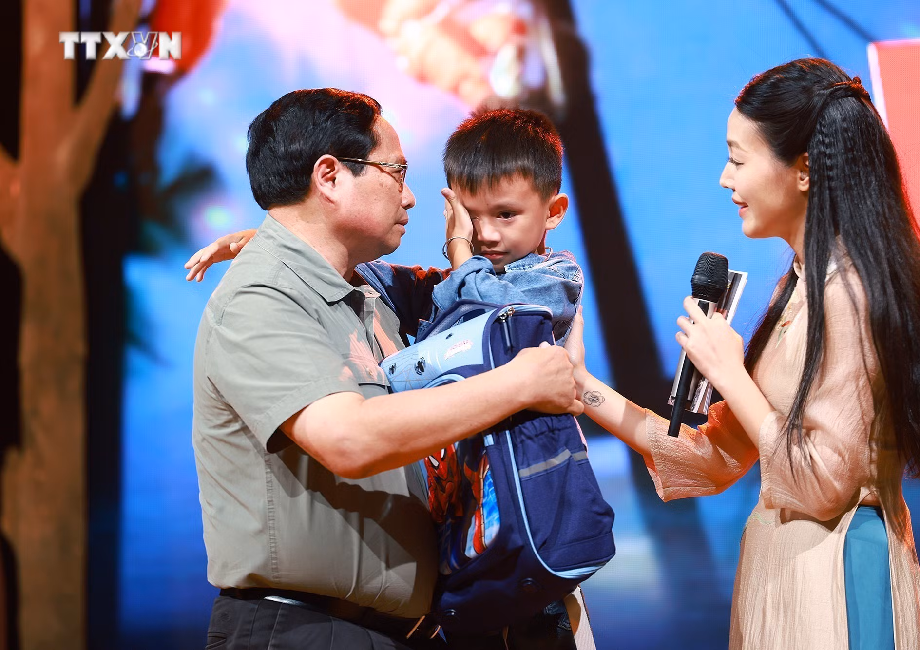 vna_potal_thu_tuong_pham_minh_chinh_du_chuong_trinh_diem_tua_viet_nam_7597506.jpg